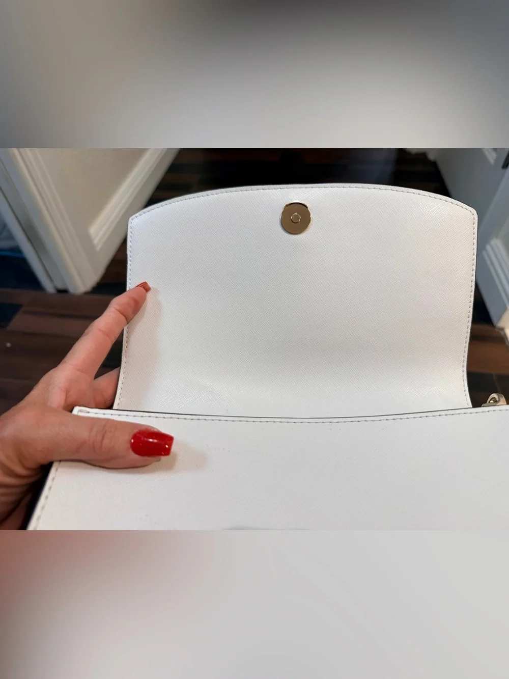 kate spade Two-Tone Cream & White Chain Shoulder Bag